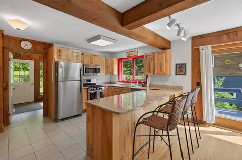 Kitchen - 7 Tapping Tree Ln, Dover, VT 05356 photo 1 of 3