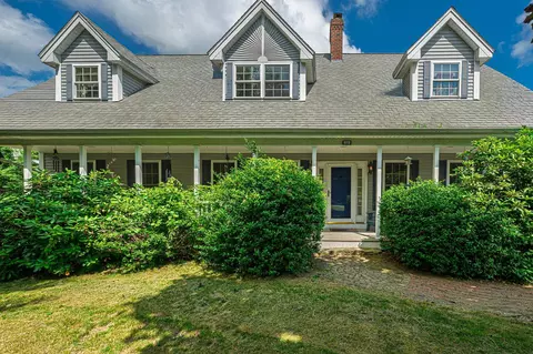 72 Tenney Rd, Sandown, NH 03873