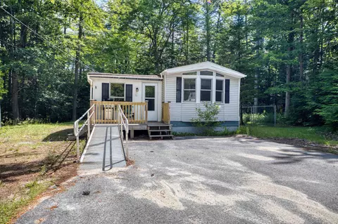11 Beech River Cir, Ossipee, NH 03814