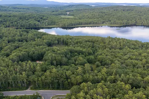 1385 Meredith Center Rd, Laconia, NH 03246