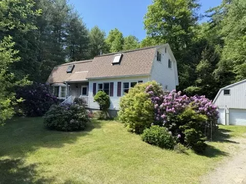 3333 W River Rd, Dummerston, VT 05301
