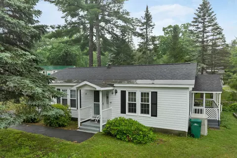 40 Hamlin Ct, Laconia, NH 03246