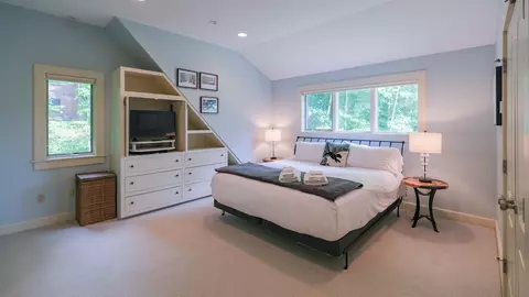 Bedroom - 27 Johnson Loop, Ludlow, VT 05149 photo 9 of 13