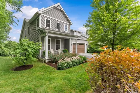 68 Laurentide Ln, South Burlington, VT 05403