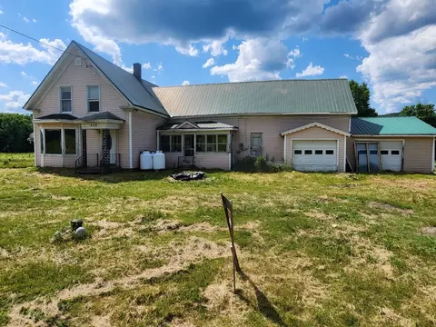 652 Vt 100 Rte, Lowell, VT 05847