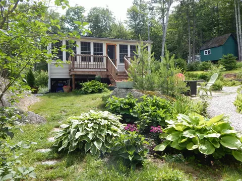96 Mountainside Dr, Antrim, NH 03440