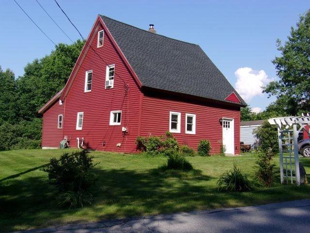 421 Bradley Hill Rd, Benton, NH 03785
