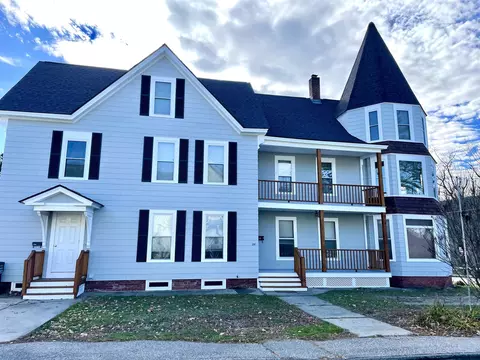 26 Elm St, Woodsville, NH 03785