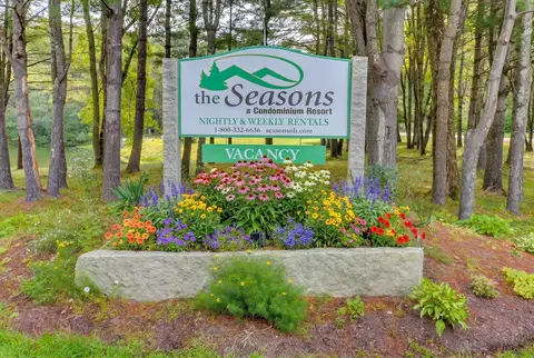 4 Seasons At Attitash Rd # F, Bartlett, NH 03812