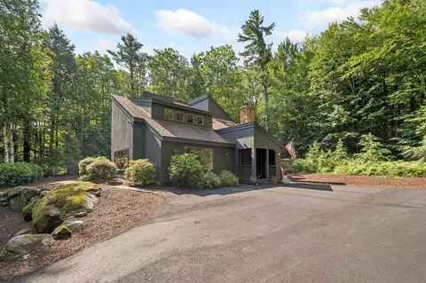 Exterior - 52 Upper Bay Rd, Sunapee, NH 03782 photo 3 of 12