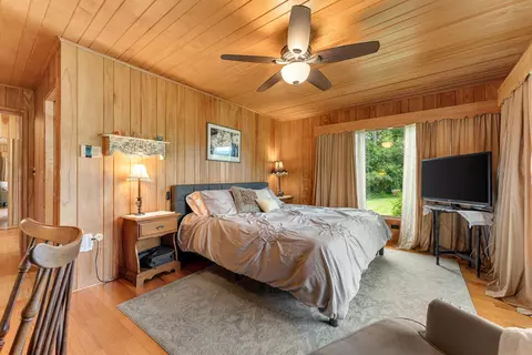 Bedroom - 309 Vt Route 15, Jericho, VT 05465 photo 5 of 5