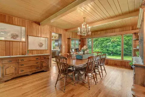 Dining - 309 Vt Route 15, Jericho, VT 05465 photo 2 of 4