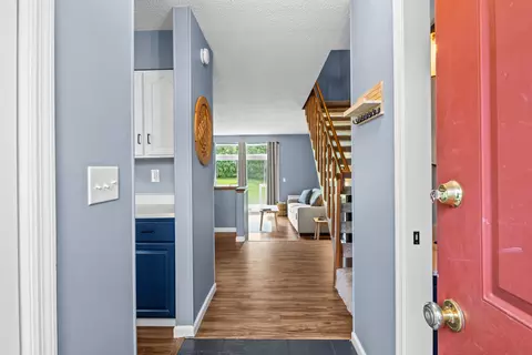 Entry Way - 423 Westview Cir, Williston, VT 05495 photo 1 of 3