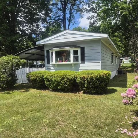 11 Angela Pl #11, Claremont, NH 03743
