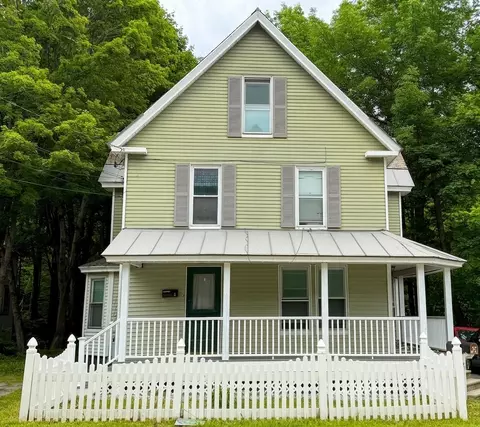 51 Andover St, Ludlow, VT 05149