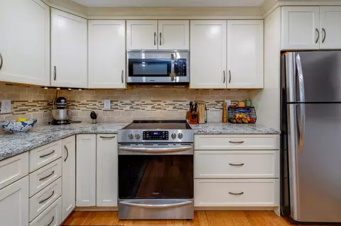 Kitchen - 9 Styles Dr, Concord, NH 03301 photo 2 of 6