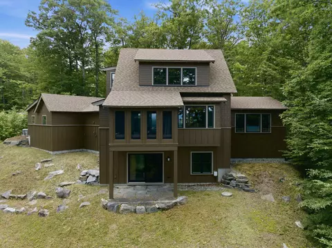 5 Peaked Hill Rd, Ashland, NH 03217