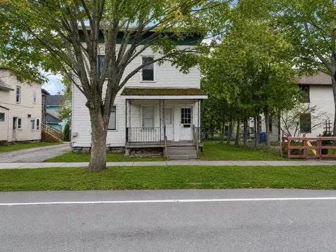 73-75 N Champlain St, Burlington, VT 05401