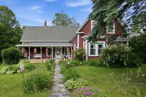 557 Old East Rd, Whitefield, NH 03598