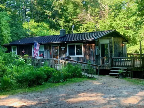 99 Hensmith Rd, Salisbury, NH 03268