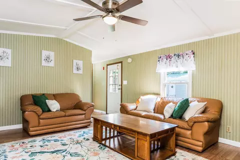39 Hilton Ave, Exeter, NH 03833 photo 21