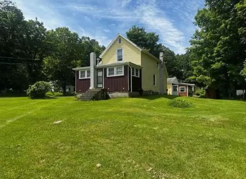 2875 East St, Clarendon, VT 05759