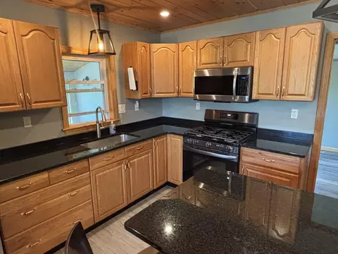 Kitchen - 37 Camp Loop Rd, Bartlett, NH 03812 photo 3 of 5