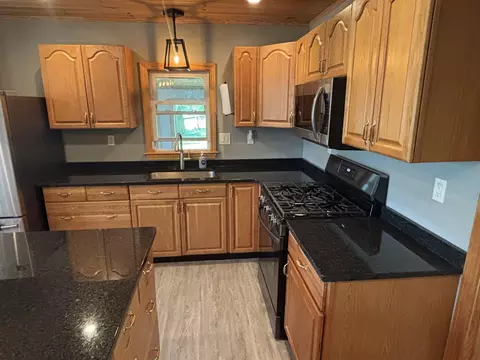 Kitchen - 37 Camp Loop Rd, Bartlett, NH 03812 photo 2 of 5