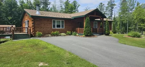 6 Woodthrush Acres Rd, Whitefield, NH 03598
