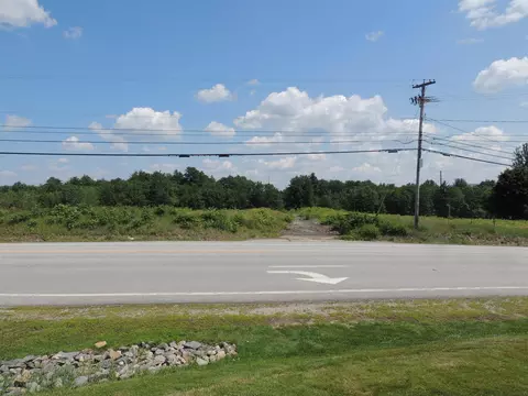 355 Laconia Rd, Tilton, NH 03276