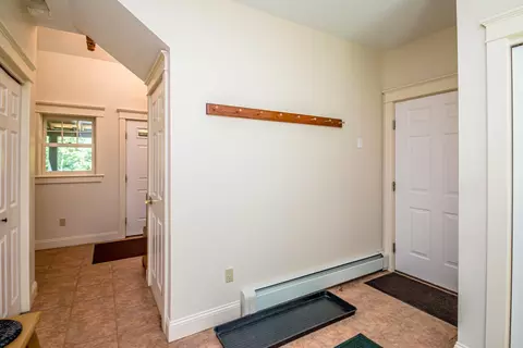 Entry Way - 7 Cameron Dr, Jackson, NH 03846 photo 3 of 6