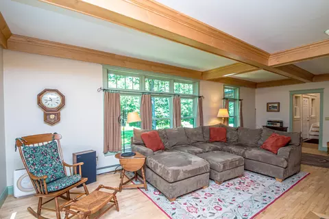 Living - 7 Cameron Dr, Jackson, NH 03846 photo 2 of 3