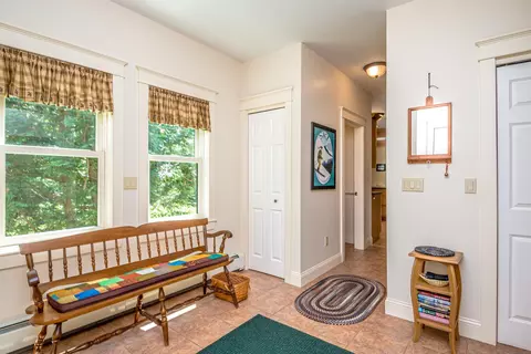 Entry Way - 7 Cameron Dr, Jackson, NH 03846 photo 4 of 6