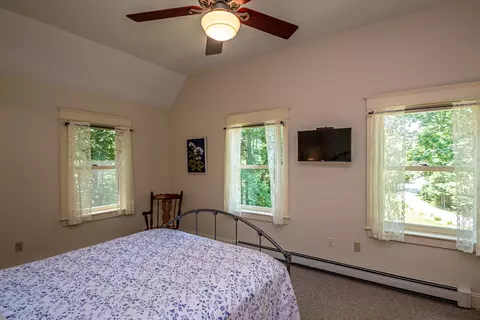 Bedroom - 7 Cameron Dr, Jackson, NH 03846 photo 2 of 4
