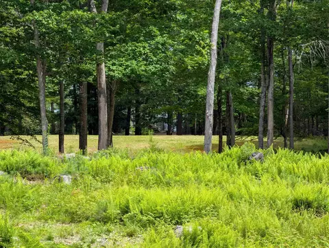 70 High Ridge Rd, Moultonborough, NH 03254