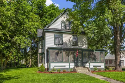 143 N Main St, Lebanon, NH 03784