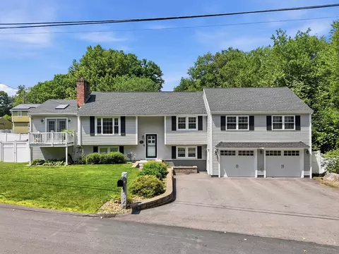 50 Langholm Dr, Nashua, NH 03062