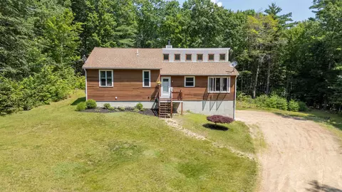 63 Partridge Dr, Middleton, NH 03887