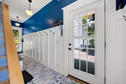 Entry Way - 1080 N Barnstead Rd, Barnstead, NH 03225 photo 1 of 3