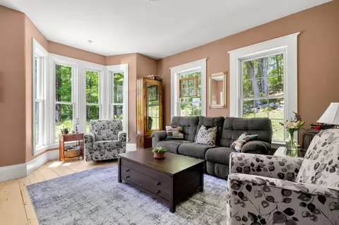 Living - 1080 N Barnstead Rd, Barnstead, NH 03225 photo 2 of 3