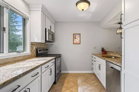 Kitchen - 18 High Point Dr #501, Stratton, VT 05360 photo 1 of 3