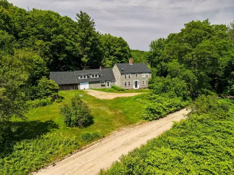 124 Brock Hill Rd, Bridgewater, NH 03222