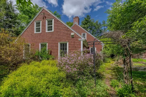 223 Coach Rd, Chester, VT 05143