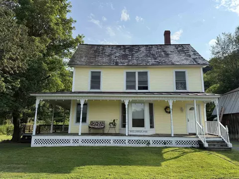 185 N Windsor St, Royalton, VT 05068