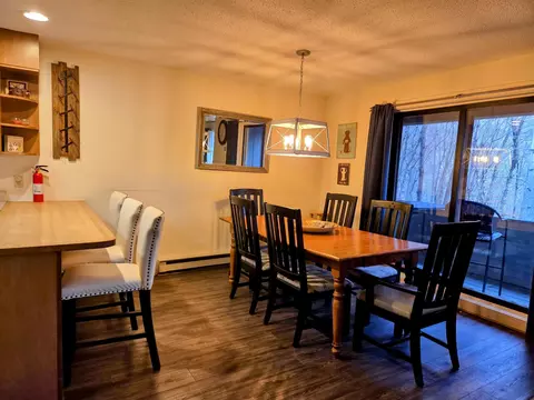 Dining - 36 Easterly Rd #2, Lincoln, NH 03251 photo 1 of 1