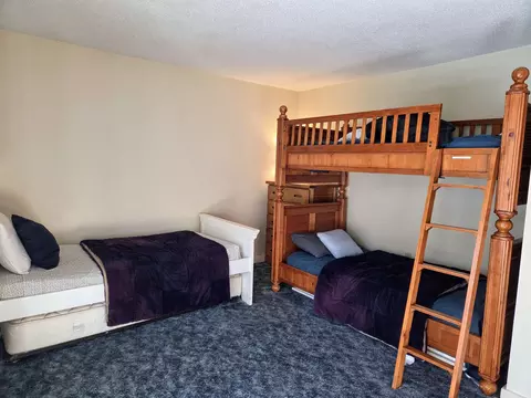 Bedroom - 36 Easterly Rd #2, Lincoln, NH 03251 photo 6 of 9