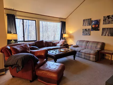 Living - 36 Easterly Rd #2, Lincoln, NH 03251 photo 2 of 4