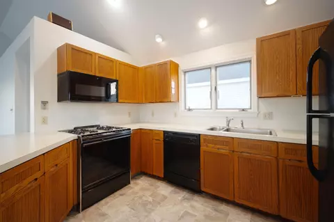 16 Bruce St, Hampton, NH 03842 photo 10