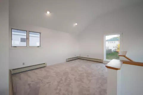 16 Bruce St, Hampton, NH 03842 photo 12