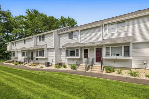777 Middle Rd #55, Portsmouth, NH 03801